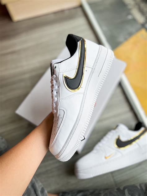 Nike Air Force 1 Low '07 LV8 Double Swoosh White Metallic Gold 